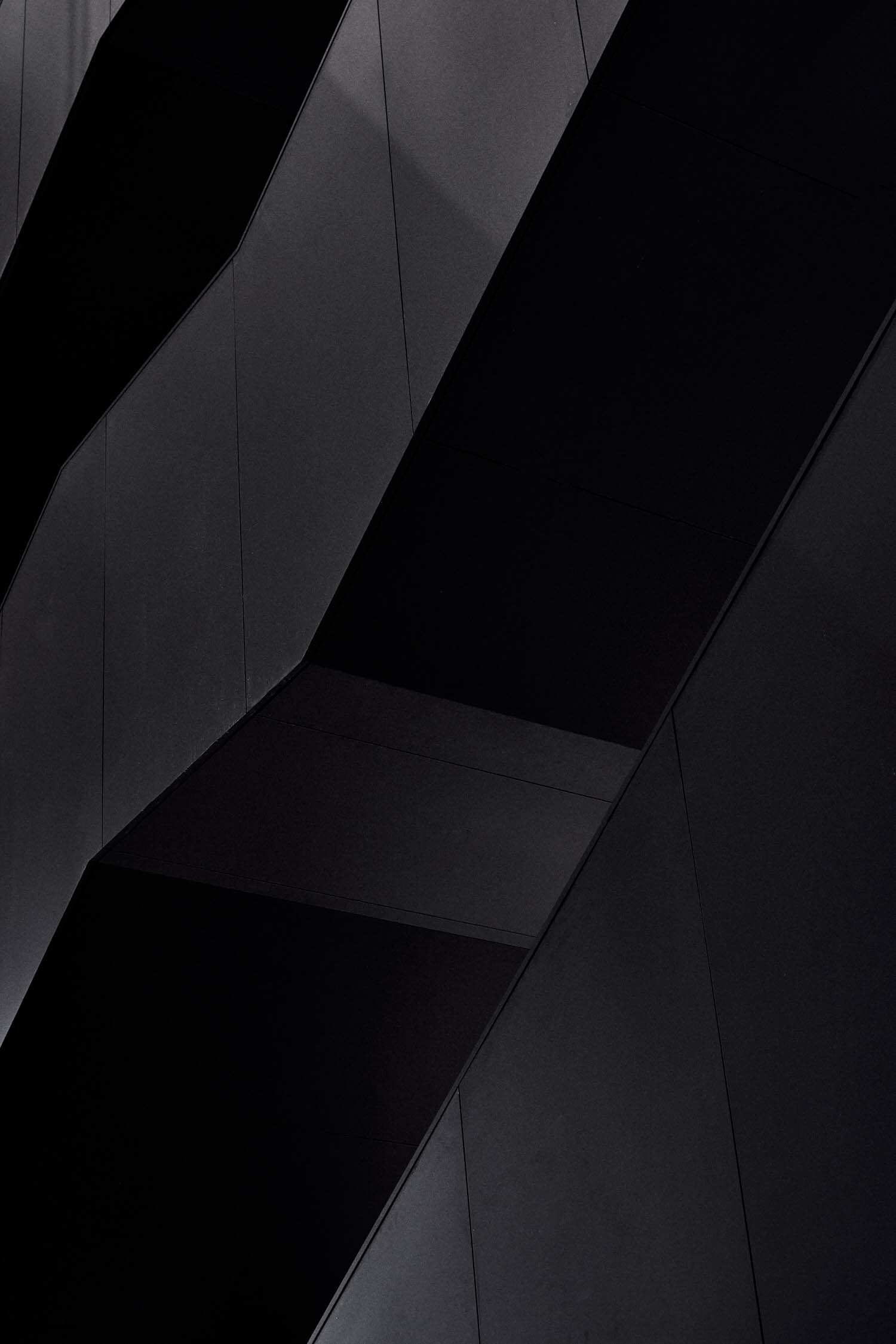 The staircase is made of ultra-matte black laminate.